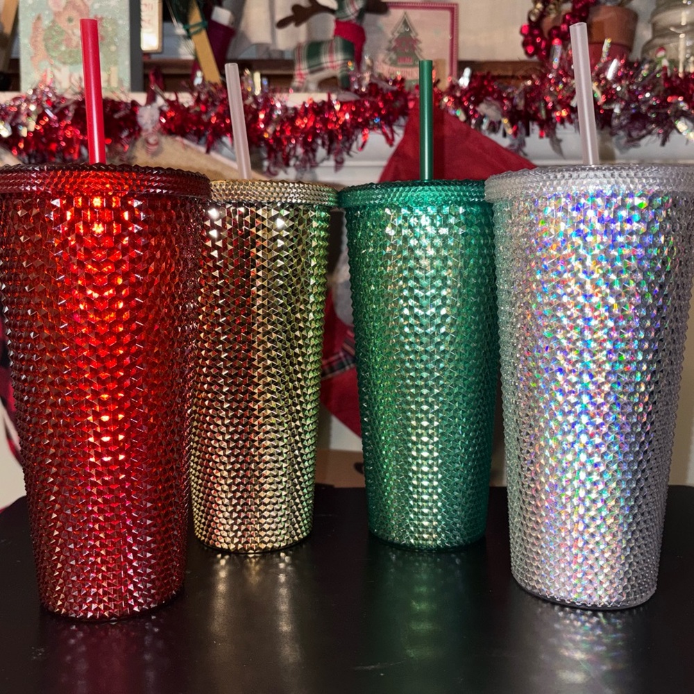 NWOT - Set of Christmas Colored Iridescent Textured Tumblers, 20oz Capacity